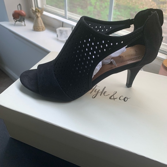 Style & Co. Had for Ankle Bootie - Picture 3 of 10